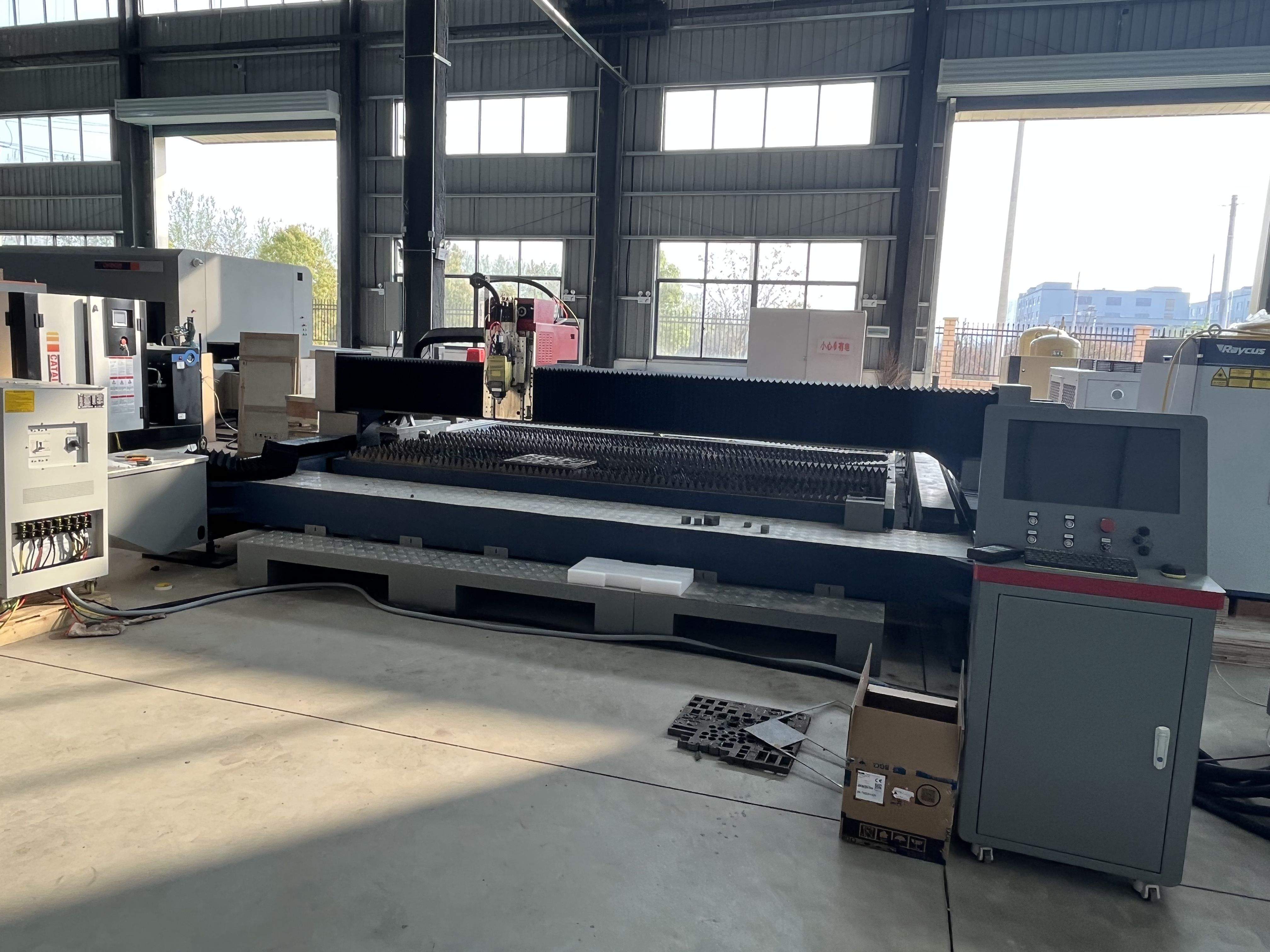 3015 Fiber Laser Metal Cutting - огляд і ціна Industrial Laser Systems